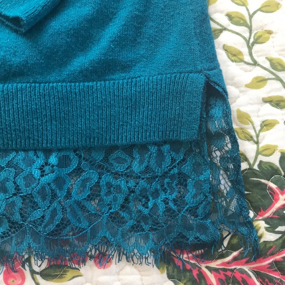 Ann Taylor Teal Lace Trim Sweater Size Medium - Picture 6 of 7